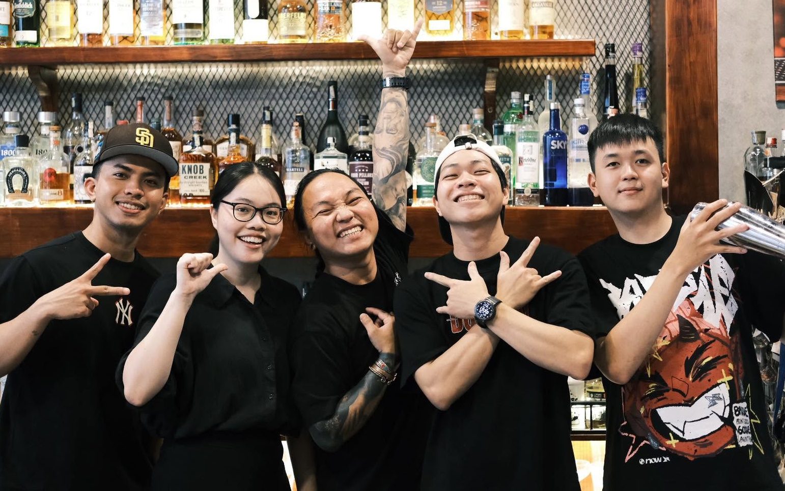 Chào tất cả mọi người!